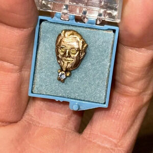 Kentucky Fried Chicken Restaurants KFC Owner’s Service Award Franchise Gold Pin